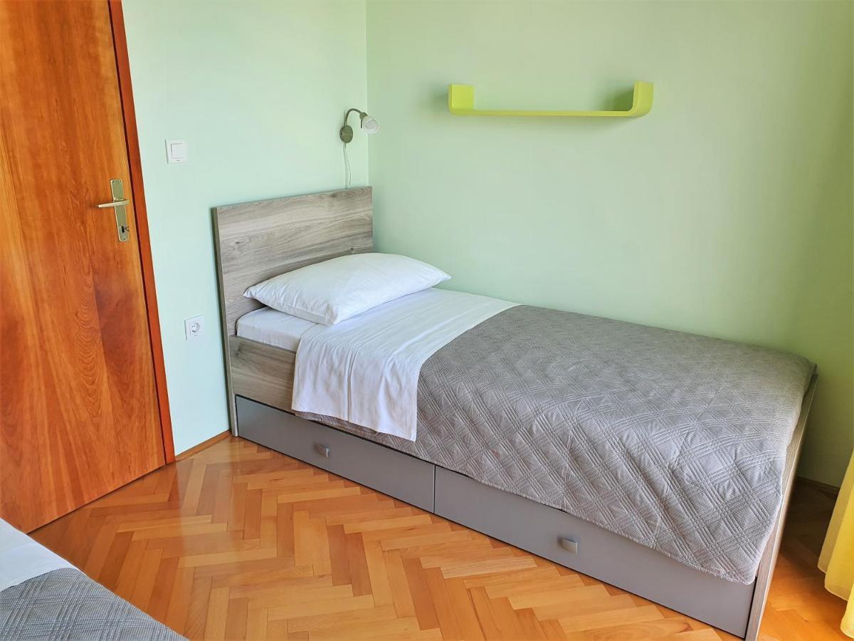 Apartments Martina Vodice Exterior photo