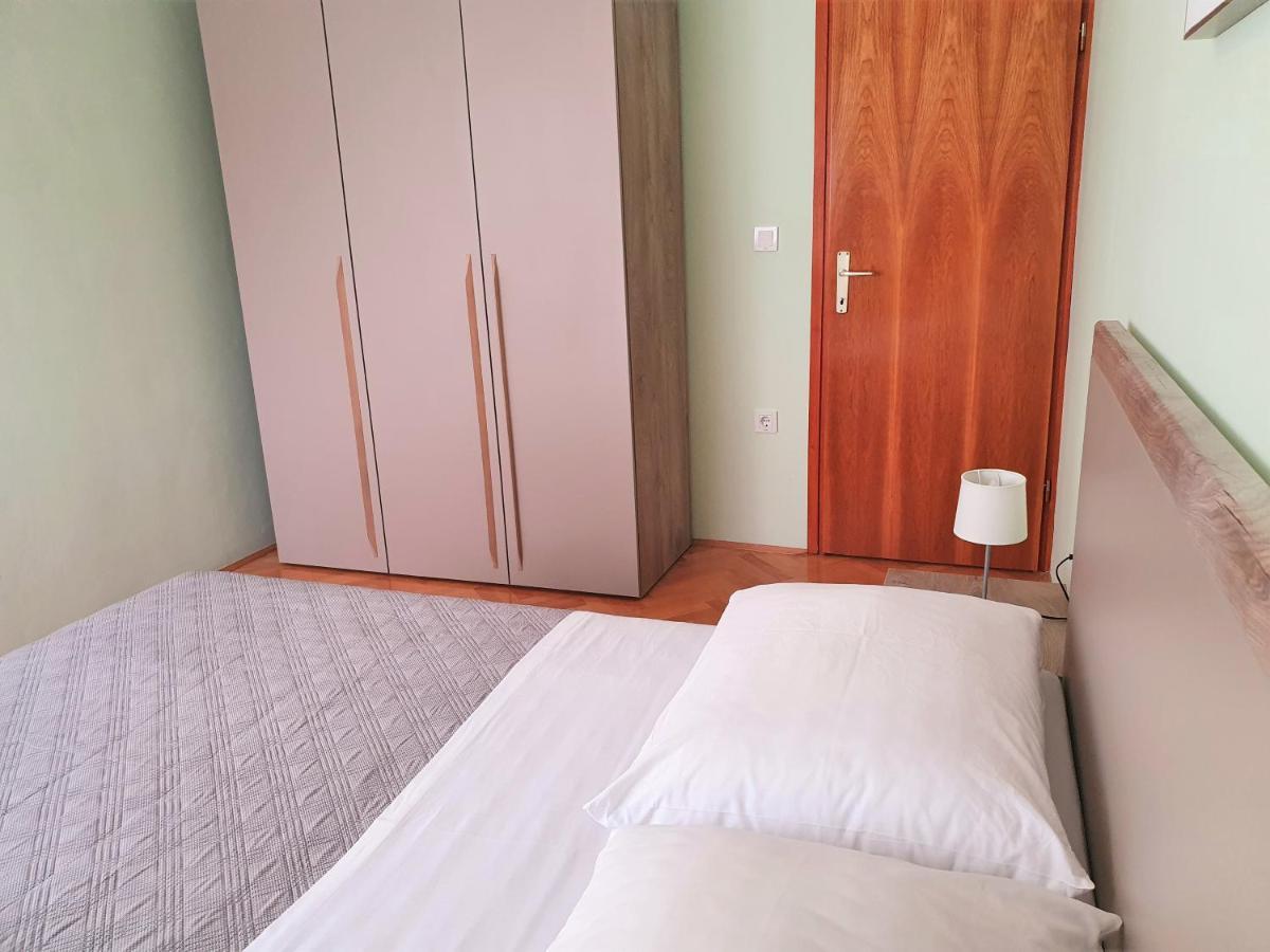 Apartments Martina Vodice Exterior photo
