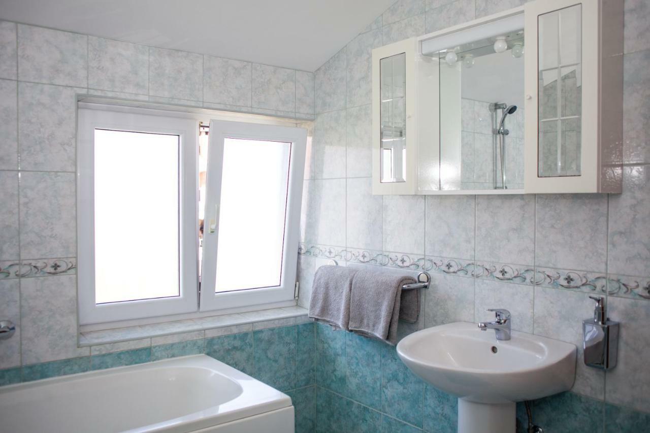 Apartments Martina Vodice Exterior photo